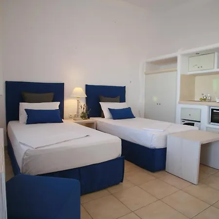 En Milo & Suites Hotel