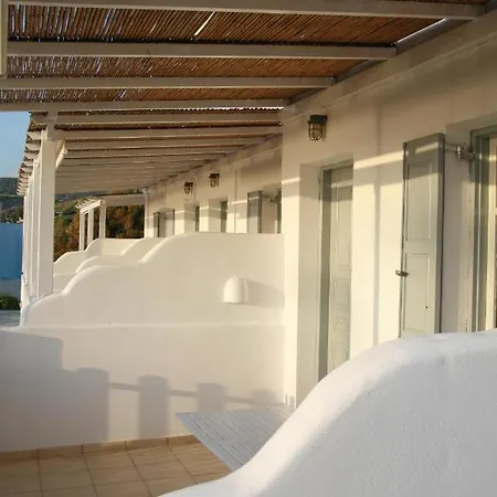 Hotel En Milo & Suites Pollonia