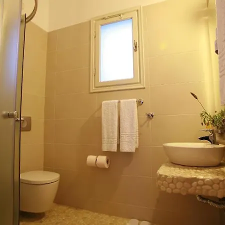En Milo & Suites Hotel Pollonia